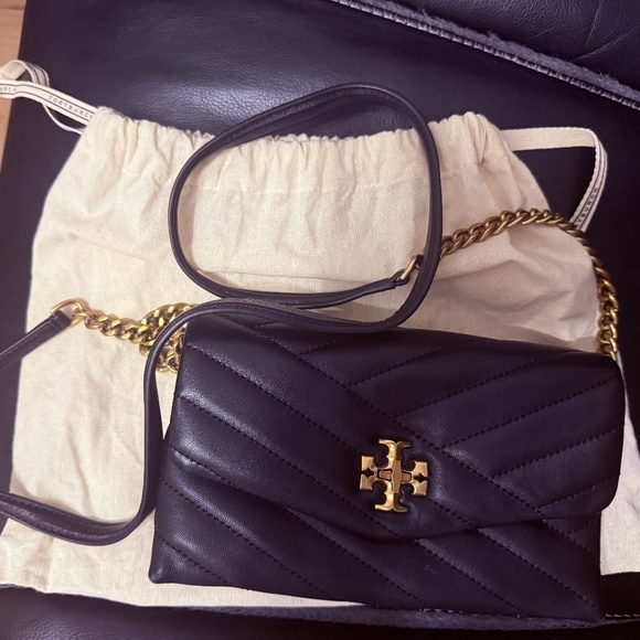 Tory Burch cross body - Picture 1 of 5